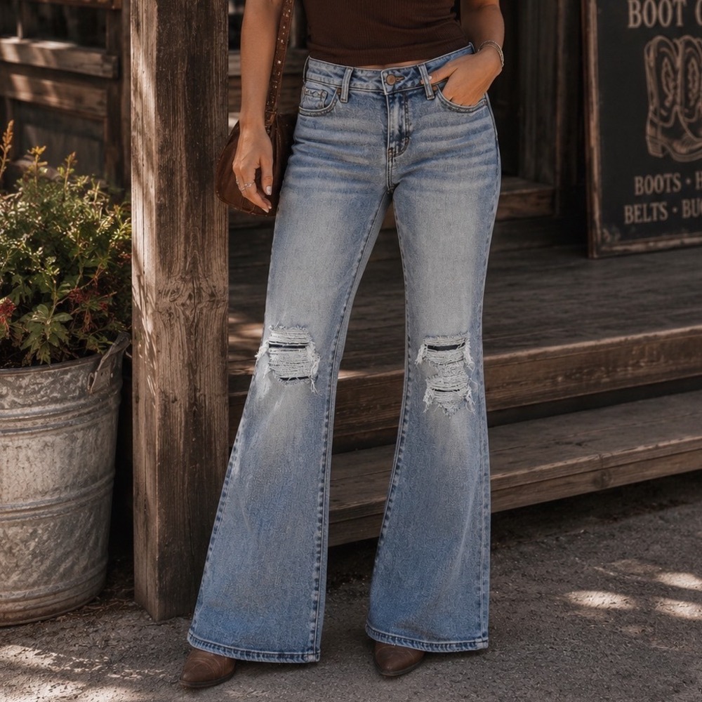 Buckle Black Fit No. 53 Distressed Flare Leg Jeans Womens 27x30 Light Blue